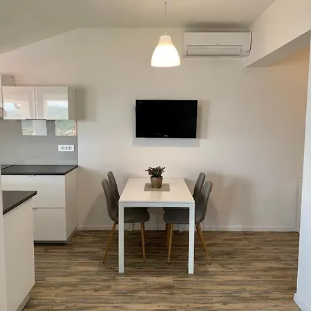Apartment Zakinja