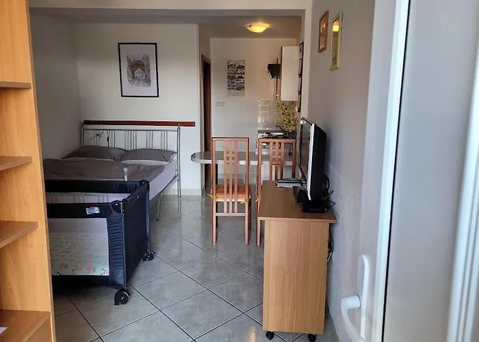 Zakinja 波尔托罗